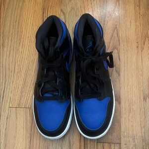 Nike Air Jordan 1 Mid “Hyper Royal” Youth Sneakers -Size 5